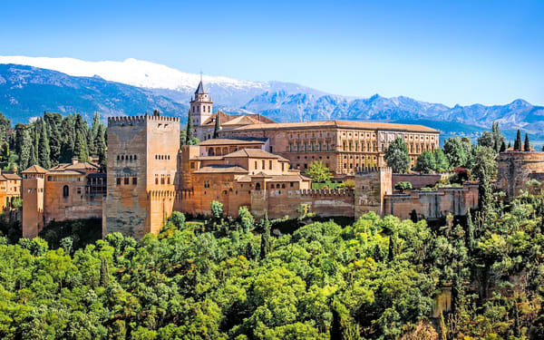 Granada: Alhambra & Nasrid Palaces Ticket