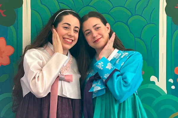 Seoul: Traditional Hanbok Rental Experience