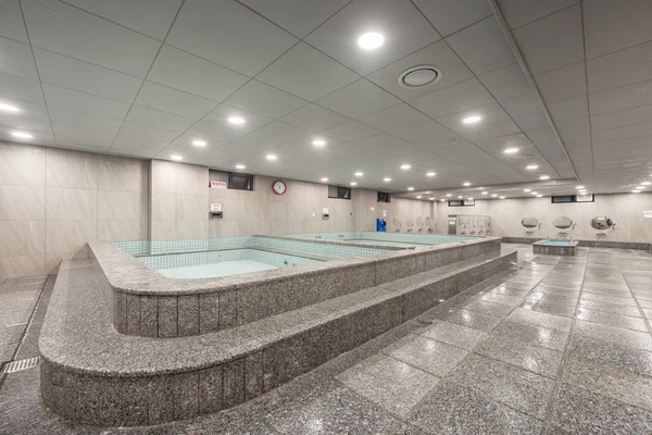 Jagalchi Haesutang: Traditional Korean Seawater Bathhouse Experience