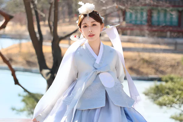 Seoul Gyeongbokgung Hanbok Rental Experience 'Palace Fox Hanbok'