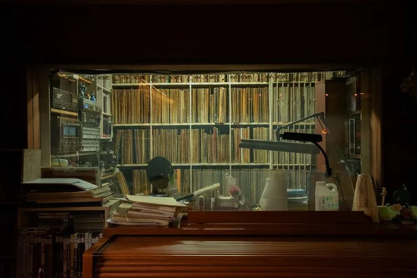 Listening to the Retro Classic Music at Heimat Music Hall in Daegu