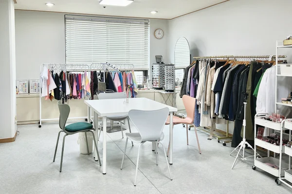 Seoul Personal Style & Color Consultation and Shopping Experience