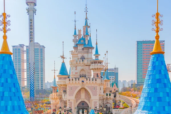 ULTRA LOTTE TOUR (Lotte Duty Free,Lotte World,Seoul Sky,Aquarium)