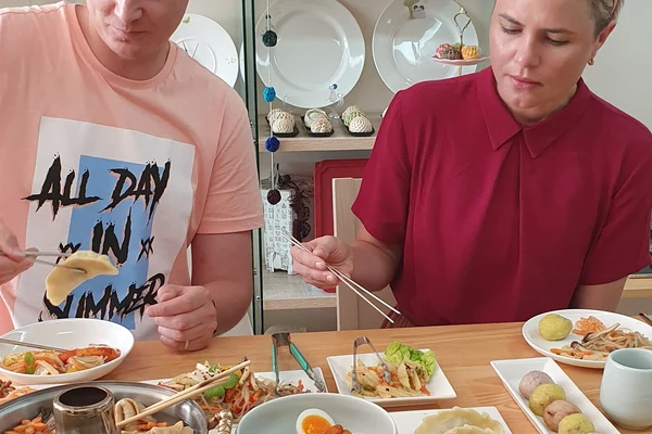 K-Food Cooking Class: Japchae, Tteokbokki, Mandu, Fishcake Soup & De
