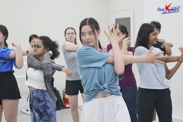 Seoul: K-Pop Dance Class (Recommended by CNN and BBC)