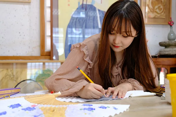 Gyeongju Drawing Shilla Dynasty Folk Painting on Fan