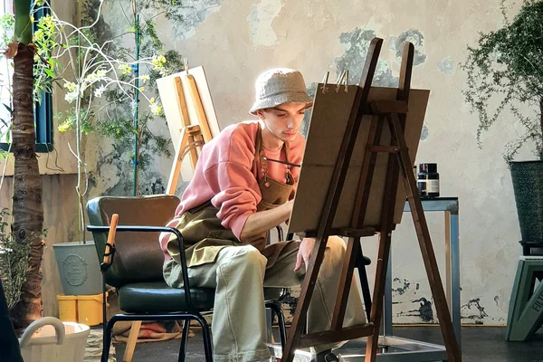 Joseon Dynasty Painting Session with Acrylics in Seoul