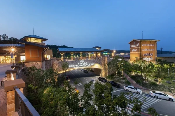 Paju, Yeoju, Uiwang, Siheung, Gimpo Hyundai | Korea Outlet Tour