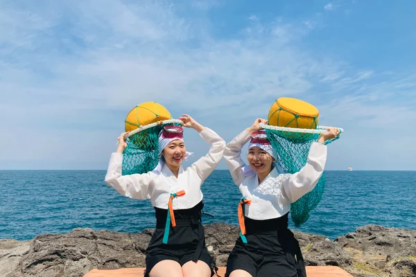 JeJu Woman Diver Haenyeo Traditional Clothes Rental