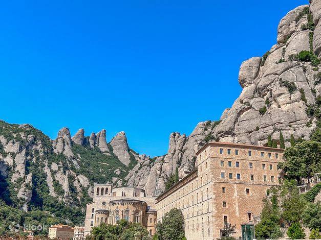 Roundtrip Bus Transfer From Barcelona To Montserrat Klook roundtrip-bus-transfer-from-barcelona-to-montserrat-klook