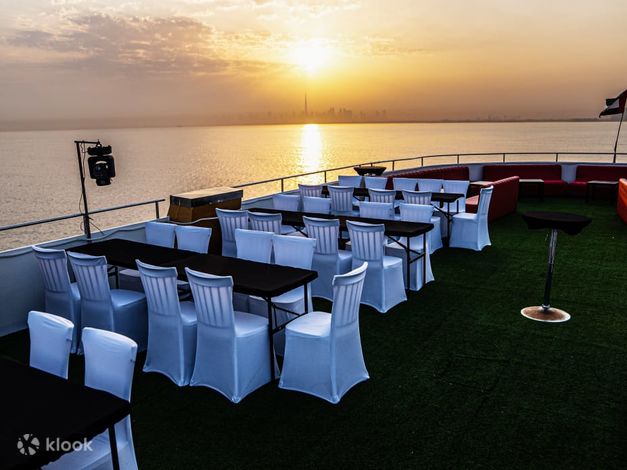 Dinner Cruise in Dubai Marina With Multi Show - Klook Singapore