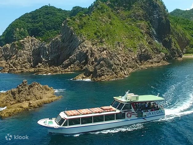 浦富海岸島めぐり遊覧船(鳥取) | Klook