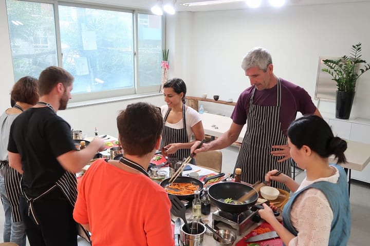 釜山当地美食烹饪课程与市场之旅