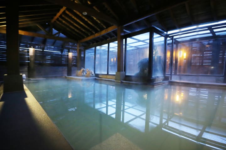 Beitou : Shan Yue Hot Spring Resort - Public Hot Spring Bath Ticket