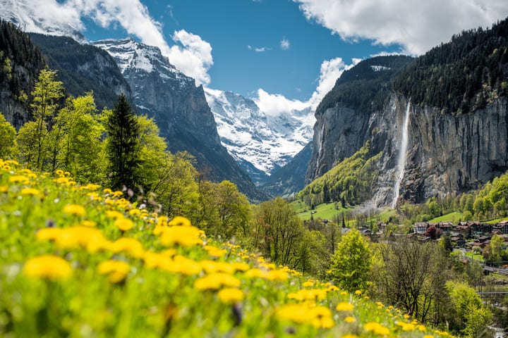 Grindelwald, Lauterbrunnen, dan Interlaken Day Tour dengan Transportasi