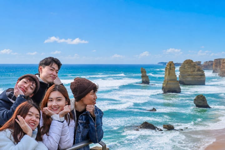 Tur Sehari Great Ocean Road dan 12 Apostles oleh Go West Tours