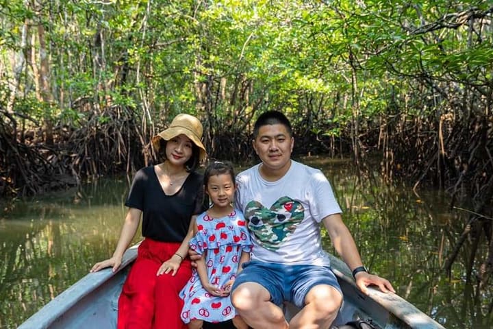 Bintan Mangrove / Fireflies Tour / danau biru / Snorkling / Pijat