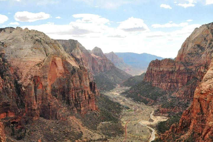 2 Day Grand Canyon, Antelope Canyon and Zion Tour
