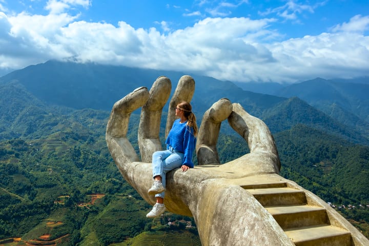 Tur 2 Hari 1 Malam di Sapa dari Hanoi: Cat Cat, Moana, dan Fansipan atau Trekking