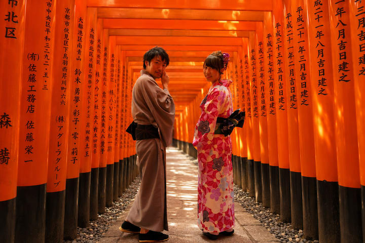 Tur Sehari Penuh Kuil Fushimi Inari Taisha Kyoto & Hutan Bambu Arashiyama Jembatan Togetsukyo & Taman Nara Kuil Todai-ji [Dapat ditingkatkan ke Daging Sapi Wagyu Hitam A5 "Daging Sapi Kobe" (Berangkat dari Osaka/Kyoto)]