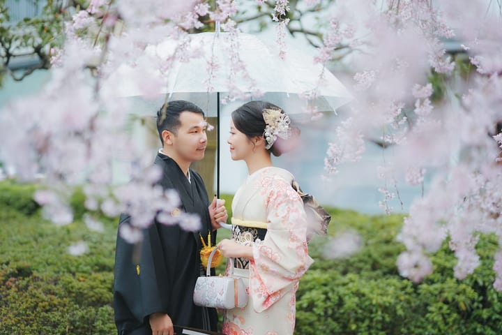 Authentic Asakusa Kimono & Yukata Experience (Provided by HANAYAKA)
