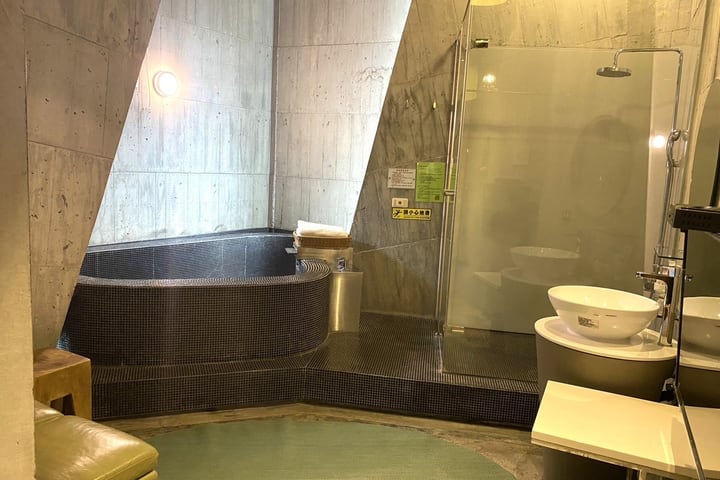 Yilan Jiaoxi: Smokin' Stone - Kamar Mandi Air Panas Pribadi untuk Dua Orang