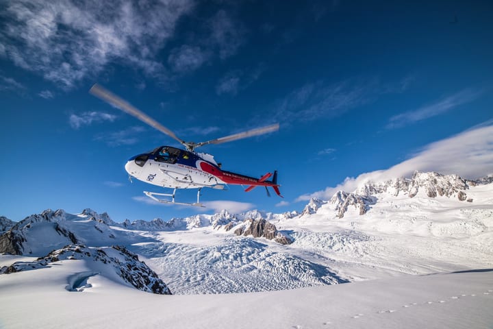 25 Minute Glacier Helicopter Flight with Snow Landing