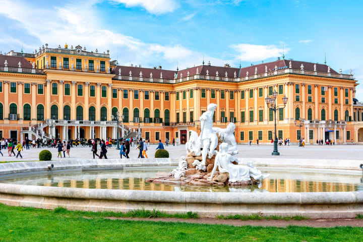 Tur Istana dan Taman Schonbrunn
