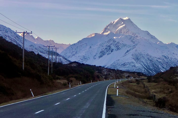 Aoraki Mount Cook & Hooker Valley Full-Day Small Group Tour