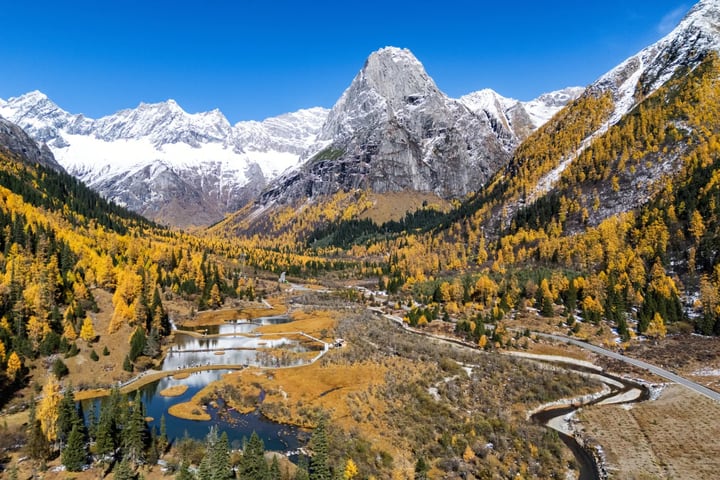 Tur Mendalam 2 Hari ke Lembah Shuangqiao dan Lembah Changping di Gunung Siguniang, Sichuan