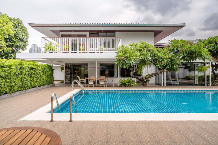 Form Recovery and Wellness di Sukhumvit 49 (Thonglor) di Bangkok