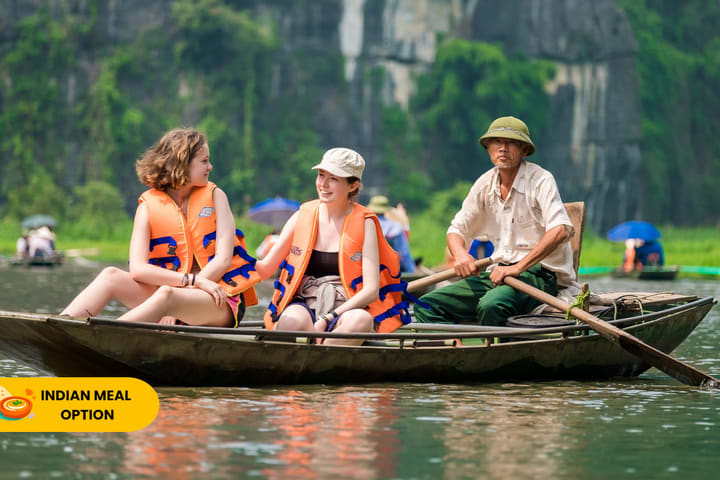Tur Sehari Ninh Binh dari Ha Noi: Hoa Lu, Trang An, dan Gua Hang Mua