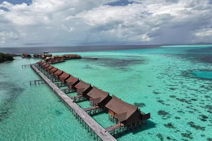 3D2N or 4D3N Pearl Island Resort Full Board Package