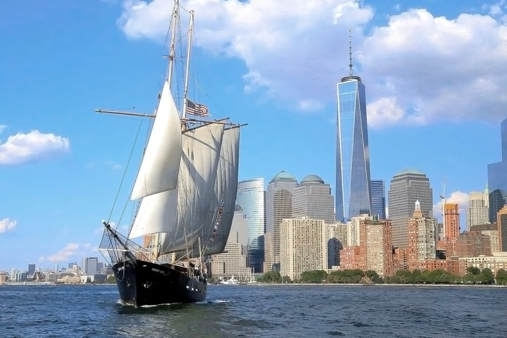Day or City Lights Night Sail on Clipper City in New York