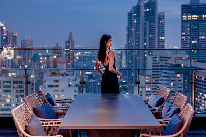 Cooling Tower Rooftop Bar di Carlton Hotel Bangkok Sukhumvit