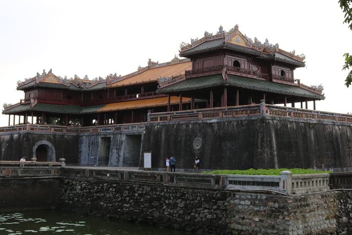 顺化皇城全日历史文化之旅（含在地美食）