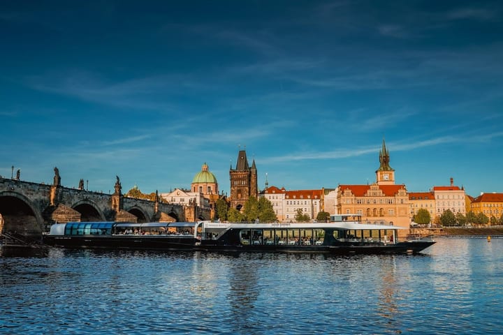 Vltava River 2-Hour Cruise di Prague