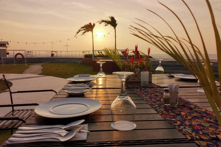 Doulos Phos Heritage Tour dengan Sunset Dinner