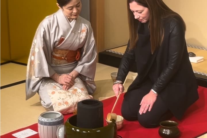 Upacara Minum Teh Tradisional Pribadi Dekat teamLab di Toyosu Tokyo