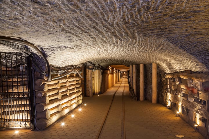 Wieliczka Salt Mine Guided Tour dari Krakow