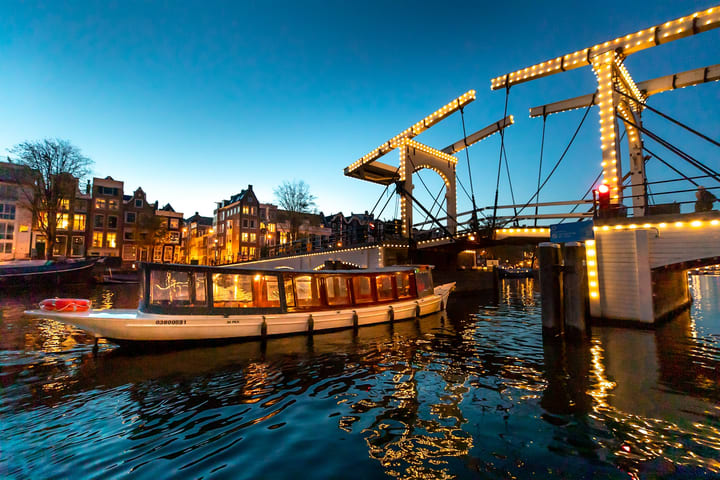 Amsterdam: Luxury Evening Canal Cruise