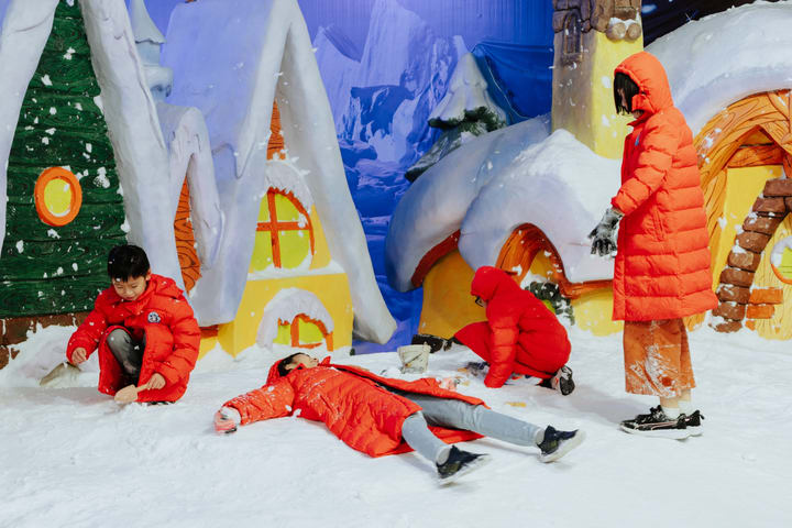 Antarctic Snow World Ticket in Penang