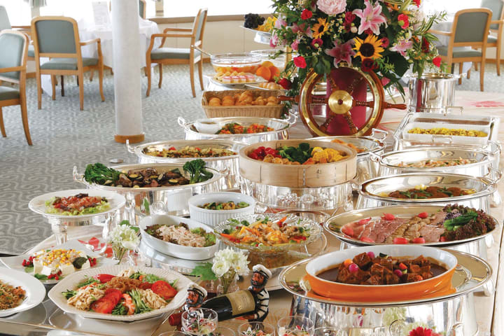 Tokyo Bay Buffet Cruise Aboard The Symphony