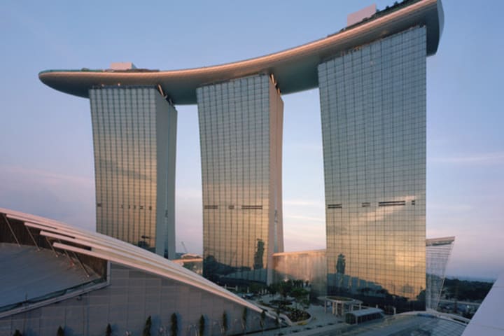 Tur Berpemandu Sorotan Kota Tengara Ikonik Singapura