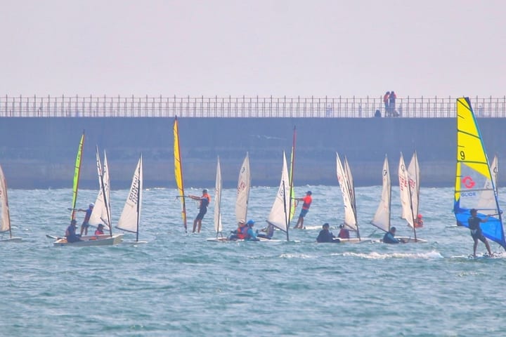 Tainan: Yuguang Island Crescent Bay Canoe, Sailing, & SUP Stand Up Paddleboarding Experience