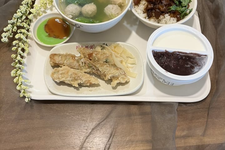 Zhou’s Shrimp Rolls – Tainan