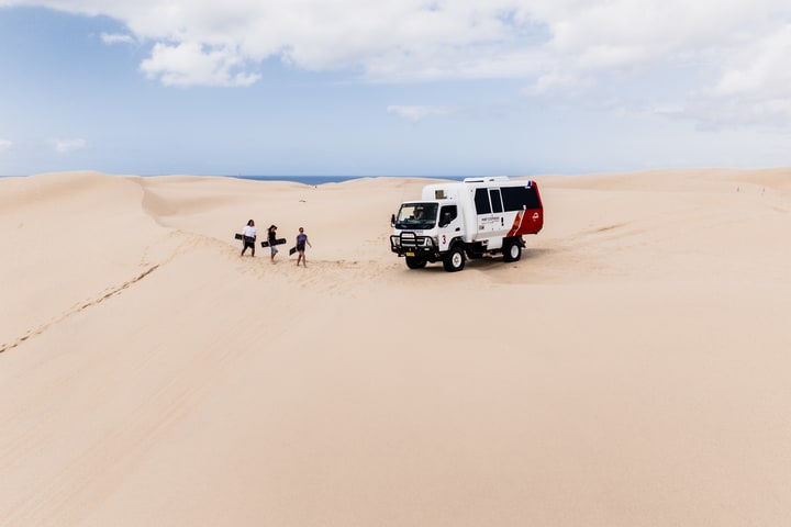 Beach & Dune Tour dengan Sandboarding di Port Stephens