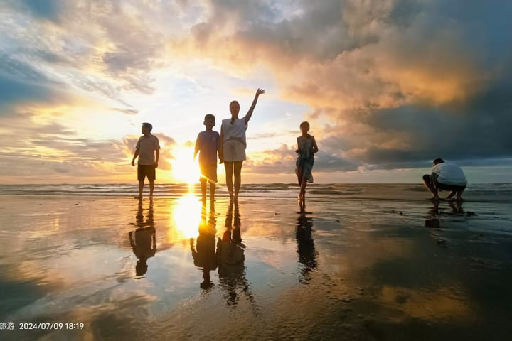 Bongawan Mangrove Cruise and Fireflies Tour