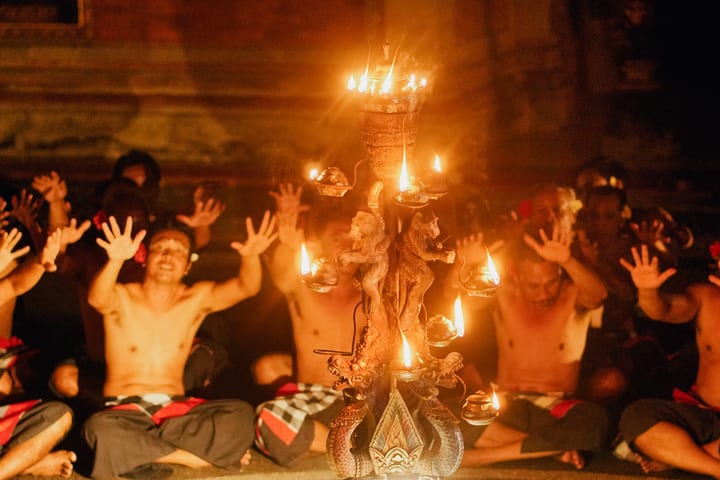 Tiket Kecak and Fire Dance Show di Puri Agung Peliatan Ubud Bali