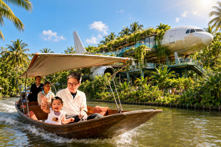 Tur Sehari Penuh Bangkok Maeklong Railway & Damnoen Sky dengan Longtail Boat
